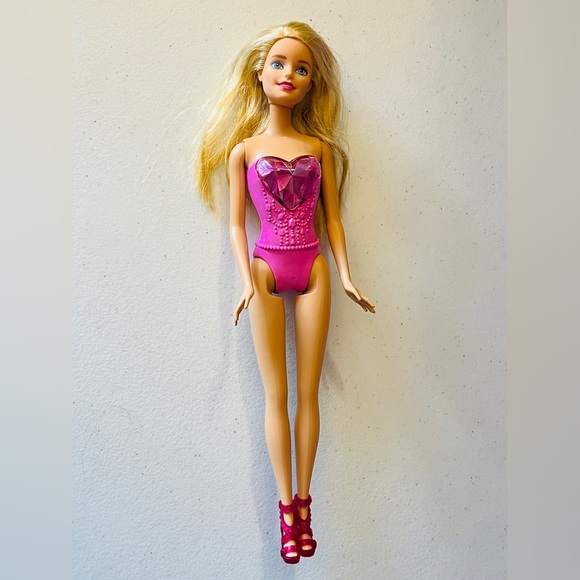 Barbie - Picture 4 of 8